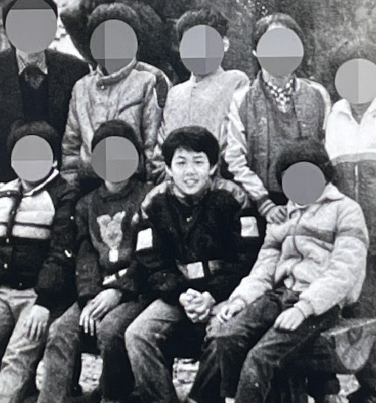 이정재 형 자폐증 원래는 배우가 아닌 택시기사가 꿈이었다는데 어려웠던 형편 어린 시절 사진 이정재 형 자폐증 원래는 배우가 아닌 택시기사가 꿈이었다는데 어려웠던 형편 어린 시절 사진