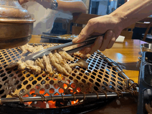  압구정로데오 직접 구워주는 닭구이 계식당 완전 맛집이예요!