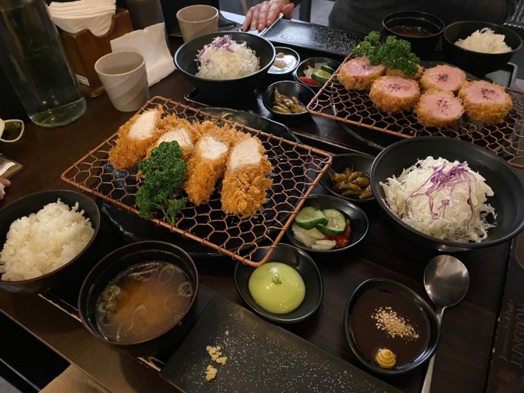  혜화 대학로 돈카츠 치킨카츠 찐 맛집 <정돈>후기
