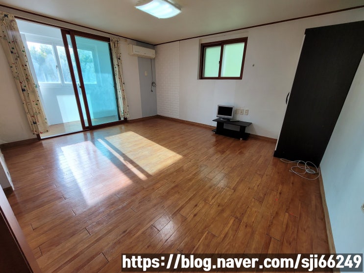  파주 탄현면 법흥리 원룸 월세 300/30만 풀옵션 넓은 베란다에 룸이 크고 개방감 좋고 채광 좋은 넓은 원룸, 파주영어마을 통일동산 원룸 임대