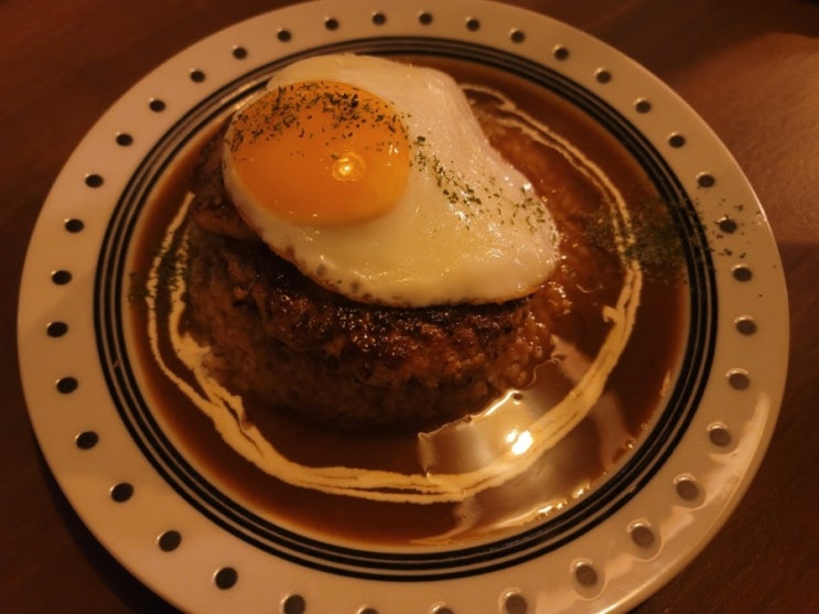  군포 산본역 분위기 좋은 맛집 :: 옥상식당 (버터치킨커리, 로코모코)