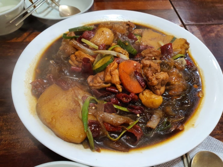  [이대맛집] 봉추찜닭 : 간간한 찜닭과 고소한 누룽지