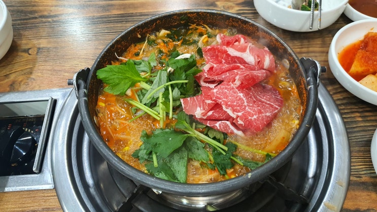  [진주 하대동] 등촌: 빨간 국물 샤브샤브 한 번 먹으면 다른 샤브샤브는 심심해서 못 먹음