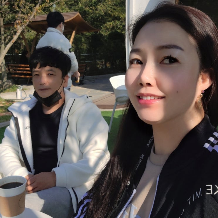  넓은정원속 화성 애견카페 별보임