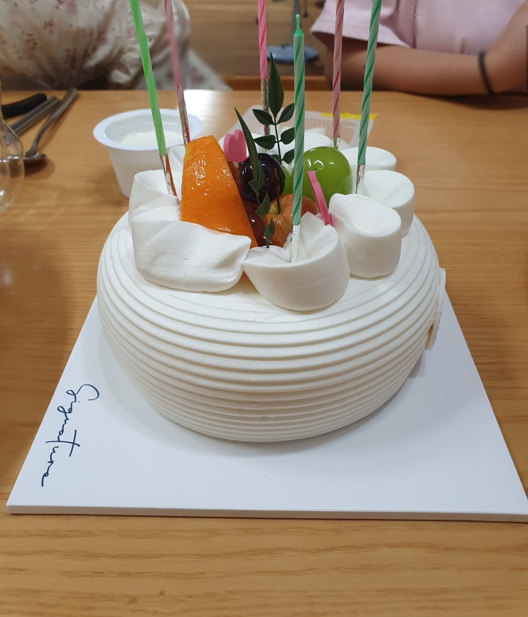 현관문 레터링 스티커(현관문스티커)로 딸 생일 서프라이즈 성공 현관문 레터링 스티커(현관문스티커)로 딸 생일 서프라이즈 성공