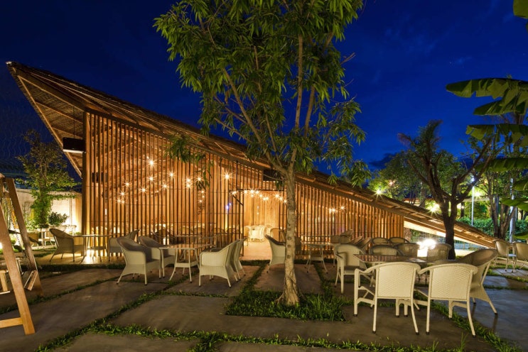 [비주거, 상업, 카페 / 코코넛 잎을 덮은 베트남의 램카페 건축 리뷰] LAM Café / a21 studio