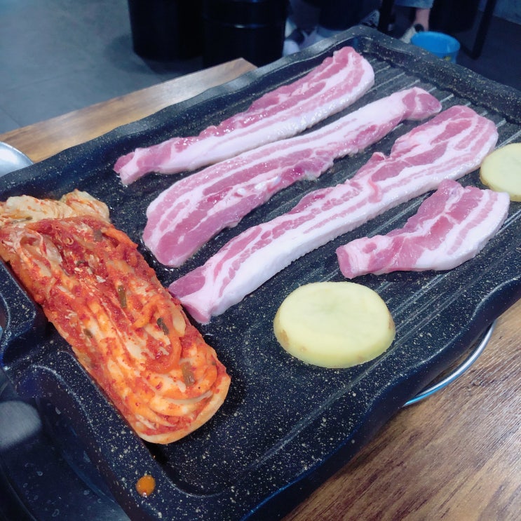 [망원동] 월강 김치생삼겹살 - 오늘은 고기 가야지!!