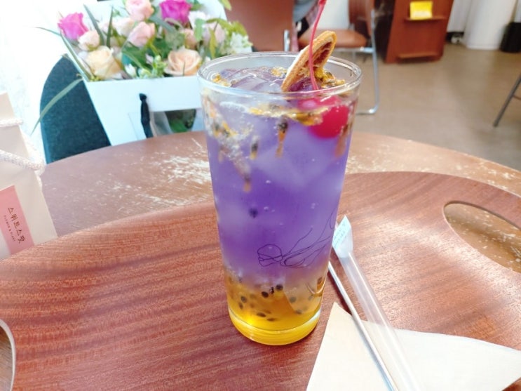  [광주 수완카페] 동쿠커피에서 패션후르츠 한잔~