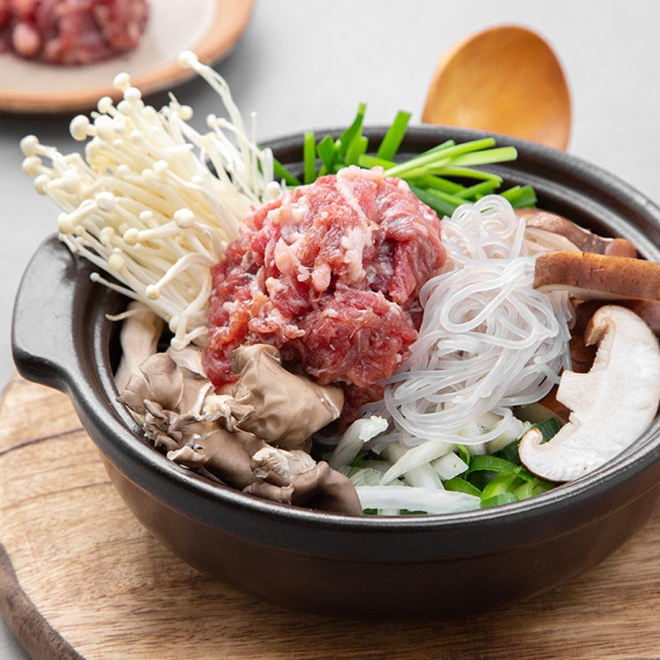  핵가성비 좋은 곰곰 소불고기 전골 밀키트, 834.5g, 1개 좋아요