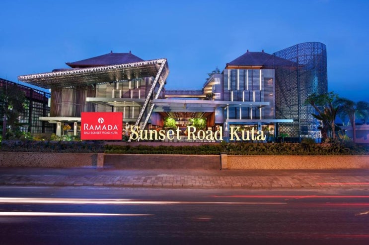  발리 선셋로드 가성비 좋고 위치 좋은 호텔 - Ramada hotel