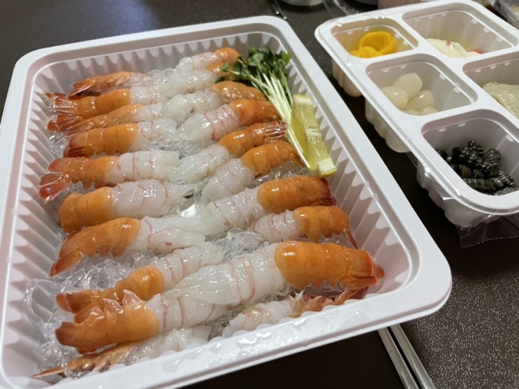  일상) 딱새우회 먹었어요!