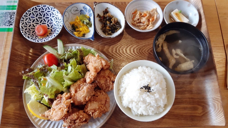 이대 일식 맛집, 파파노다이닝에서 카라아게 정식으로 런치를 먹었다. 이대 일식 맛집, 파파노다이닝에서 카라아게 정식으로 런치를 먹었다.