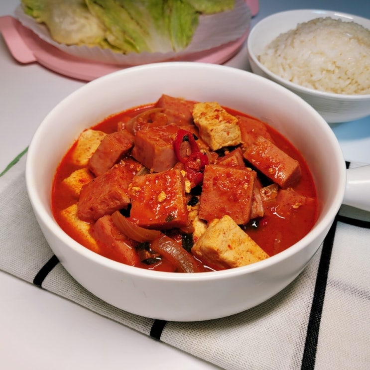 두부스팸짜글이 저녁국거리 햄찌개 끓이는법 두부스팸짜글이 저녁국거리 햄찌개 끓이는법