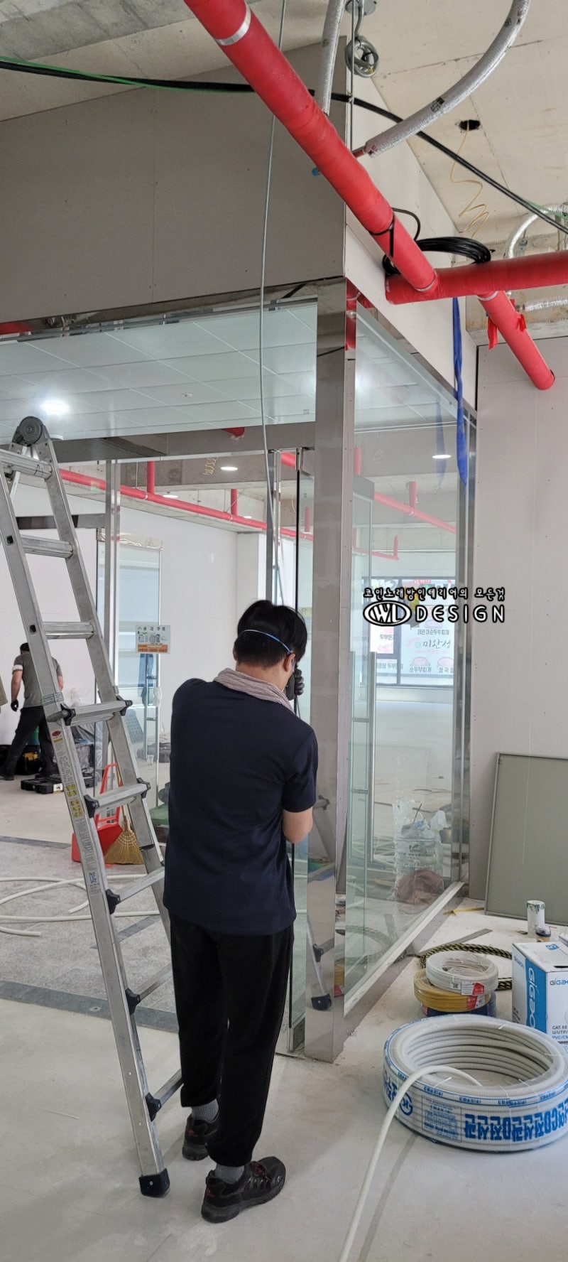 전북 군산익산전주 코인노래방인테리어 전문 우림디자인 / 전주 송천동 코인노래방 에코코인노래연습장 4탄 전기배선작업/천장형 에어컨 공조  배관작업/덕트공사 배기공사 1일차 작업후기 : 네이버 블로그