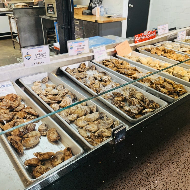  토론토일상 :: St. Lawrence Market 세인트 로렌스 마켓 나들이 (200년 이상의 전통을 가진 토론토 최초 시장의 볼거리+먹거리)