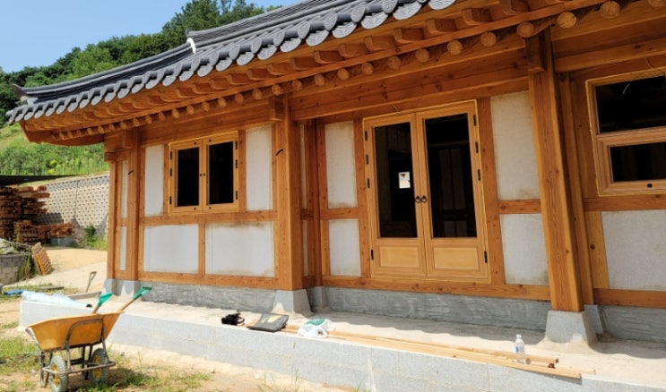 한옥 짓기 : 너무 천천히 공사중이라 시간만 흘러 갑니다.
