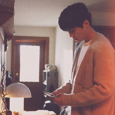  김선호 전여친 3주간 3명의 남성과 소파에서 외도 전남편 폭로 충격