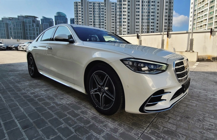  벤츠 s400d 4matic 리스 기다리고 계시나요?
