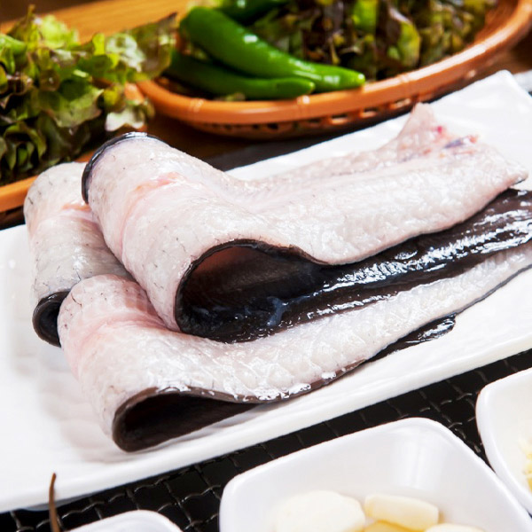 인지도 있는 풍천민물장어 자포니카종 1kg 손질후 750g내외 발송전 손질 추천해요 인지도 있는 풍천민물장어 자포니카종 1kg 손질후 750g내외 발송전 손질 추천해요