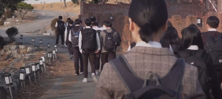  툰즈에서 제작한 충원고등학교 유튜브 ‘대갈티비 홍보 영상 편’