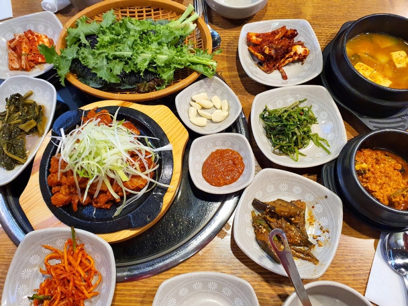 산촌쌈밥 이미지