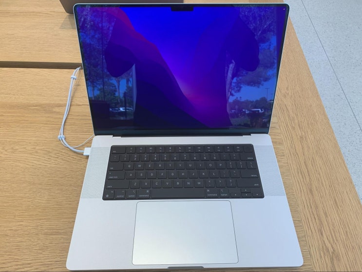 새로 나온 M1PRO, M1MAX, 맥북프로14인치, 맥북프로16인치 구경