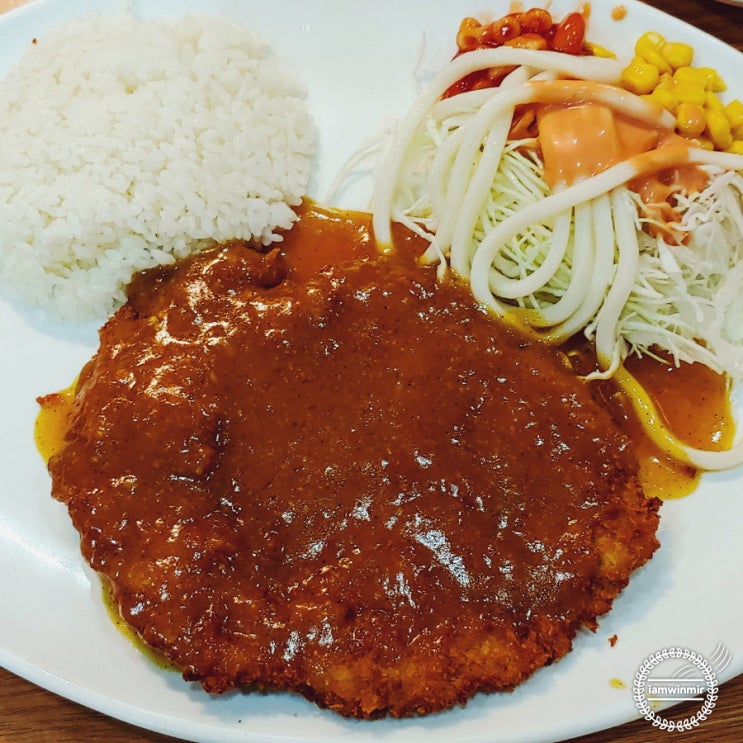 대구 레트로 감성의 동성로 맛집, 전원돈까스