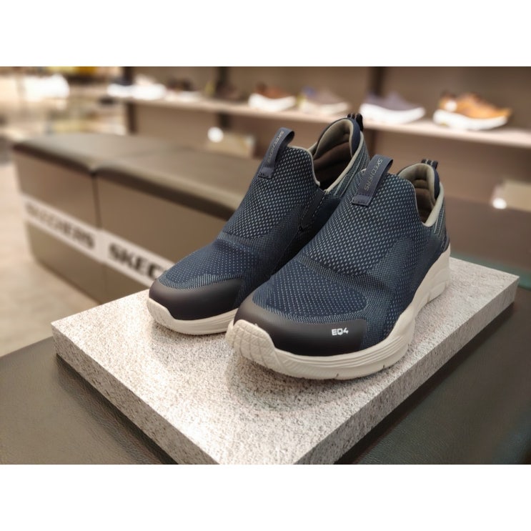 선택고민 해결 (뉴코아백화점 엑스코점 스케쳐스 SKECHERS) #족저근막염 #무지외반증 #척추 #관절에 좋은 기능성 운동화!! 추천해요