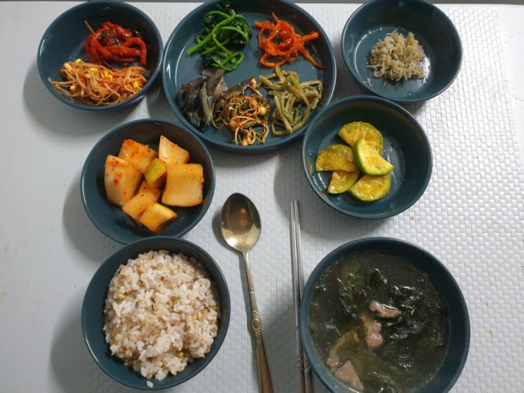  일상) 집밥 자급자족 한상차림