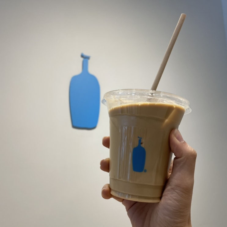  라떼 맛집이라던 블루보틀 광화문점 다시 다녀와야겠네^^