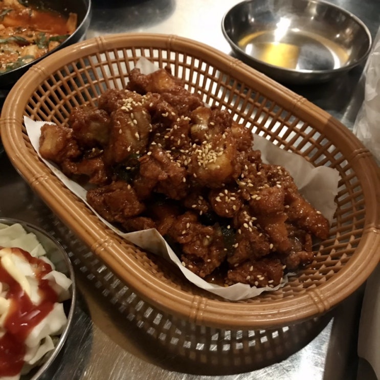 이름도 낭만적이고 분위기도 좋은 레트로술집 천안아산역 잔잔한집 / 천안식후감