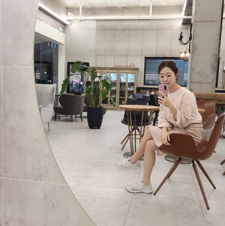  봉명동 가성비카페 디에떼, 가성비를 빼고서라도 분위기 너무 좋아요