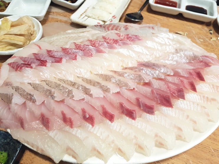  부산 연산동 횟집 추천, 모듬회에 매운탕의 기가막힌 조합! 도심속바다 횟집 내돈내산 후기