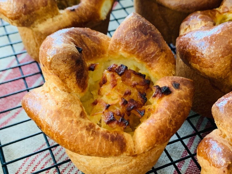  사과빵, 사과 담은 브리오슈빵. 브리오슈 반죽 만들 때 체크해야 할 점. 애플꽁뽀뜨 활용하기 1편.
