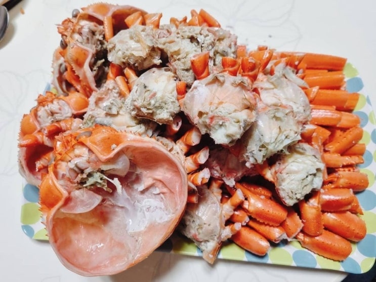 강원도 주문진수산시장 제철맞은 홍게 . 작지만 살도 꽉 차고 달고 맛있다. ( 홍게 찌는법 ) 강원도 주문진수산시장 제철맞은 홍게 . 작지만 살도 꽉 차고 달고 맛있다. ( 홍게 찌는법 )