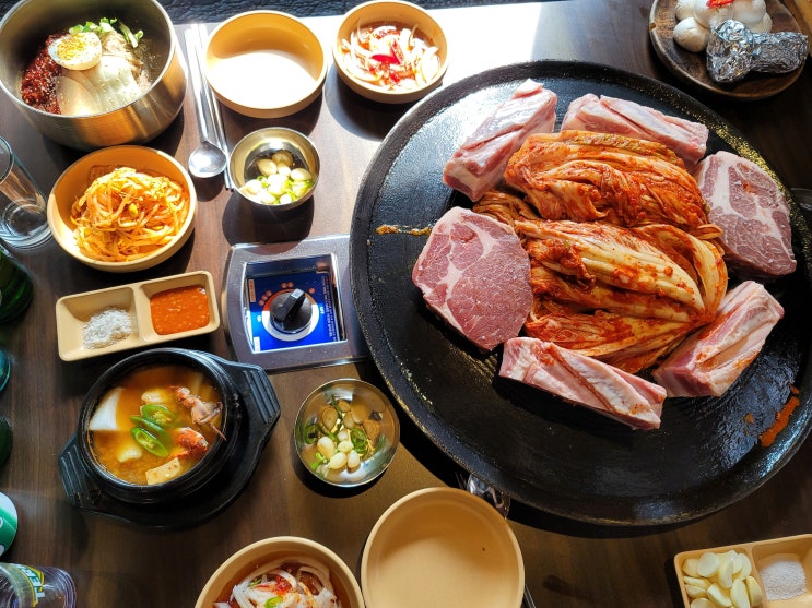  인심 좋은 강남역 고기집