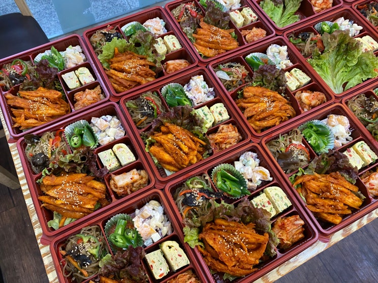  수원도시락 경기도교육연수원 언제나 봄내음산나물정식에 메인반찬을 여러가지