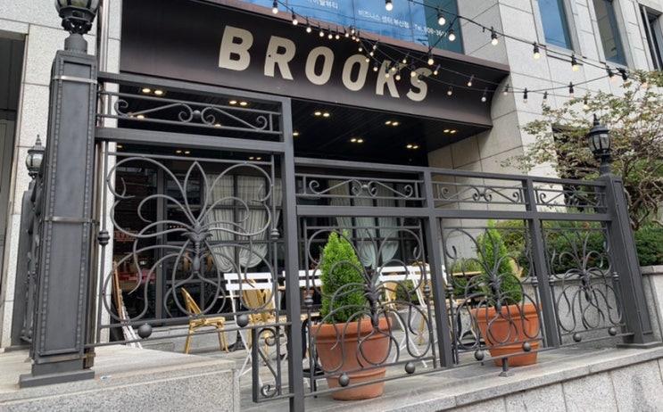 서면카페 /  서면드립커피] 로스터리 카페 " BROOKS" 브룩스에서 데이트 했는데 여기 분위기 너무 좋네요! (+크로플과 도넛도 맛있음)