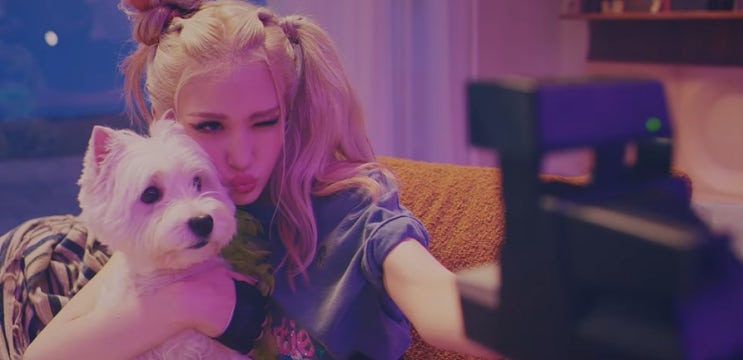  [MV] 전소미 _ XOXO [뮤비/가사/듣기]