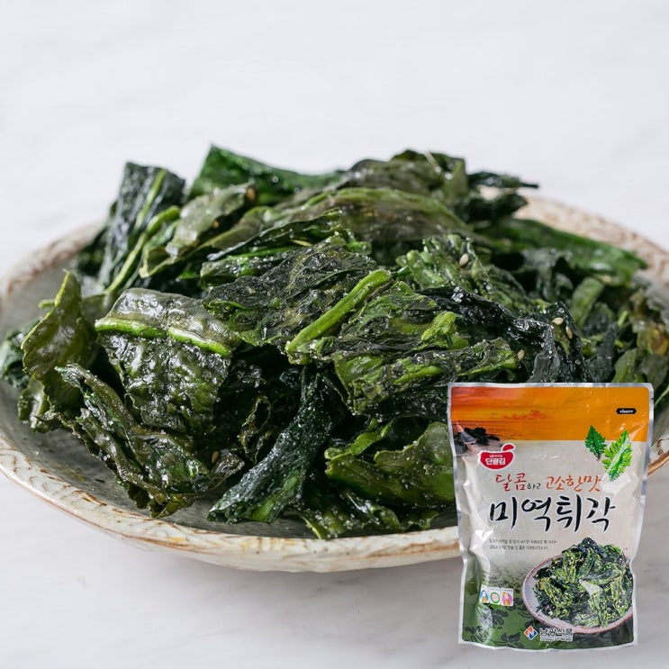 선호도 좋은 아이들 밥반찬 간식 맥주안주 다시마튀각 황태껍질 미역 튀각 김부각 모음, 미역튀각 250g 1봉 추천합니다 선호도 좋은 아이들 밥반찬 간식 맥주안주 다시마튀각 황태껍질 미역 튀각 김부각 모음, 미역튀각 250g 1봉 추천합니다