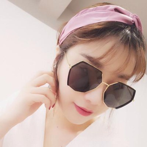 핵가성비 좋은 손예진선글라스 한국판 다자형 자외선 차단 여망홍 2020 미러 패션 둥근 얼굴 ··· 핵가성비 좋은 손예진선글라스 한국판 다자형 자외선 차단 여망홍 2020 미러 패션 둥근 얼굴 ···