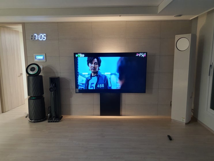  전주 우아한시티 무타공벽걸이TV설치(75인치)[히든큐브]