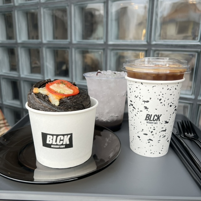 광주 양림동 BLCK :  페퍼로니 블랙크러핀 블랙에이드 분위기 좋았었던 양림동디저트 카페