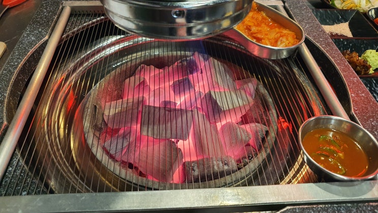  목동 특돼지<목동 줄서서 먹는 고기집/목살/하얀살>