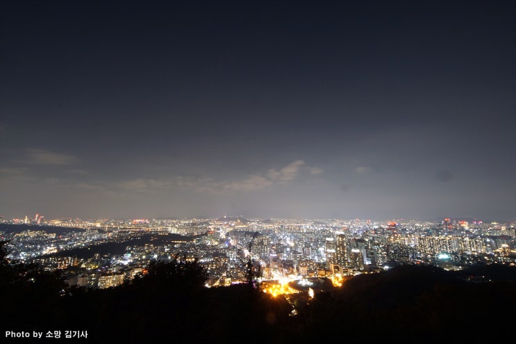 서울 정남쪽 우면산 소망탑에서 바라본 서울의 야경
