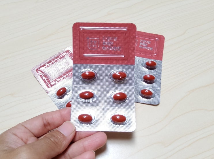  30대 황반변성 함소아 건강더함 루테인아스타잔틴로 눈건강 관리해요.