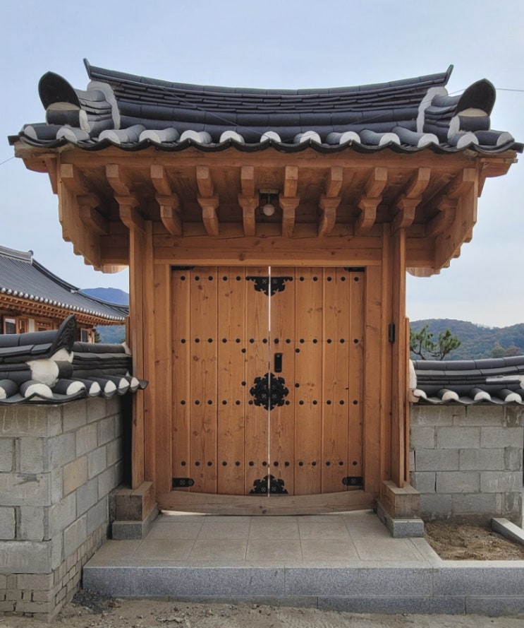  한옥대문은 한옥 스~~~타일