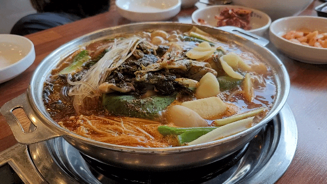  용인 감자탕 맛집  본가왕뼈감자탕 (대형키즈카페까지)