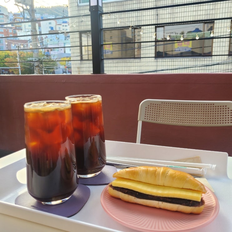  부산역카페 기묘동빵
