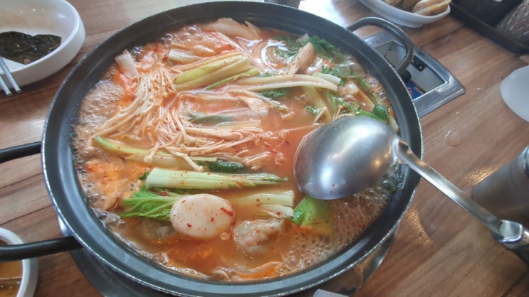 하남 두경희 만두전골집 쌀쌀한 날씨에 좋아요.